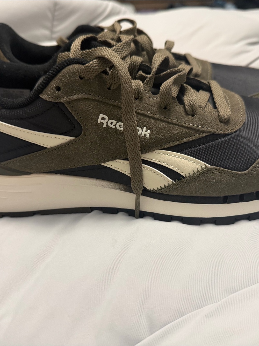 Reebok Men's Runner in Olive Green, Black & Cream